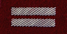 Stopień Wojska Polskiego haftowany bajorkiem do beretu bordowego - kapral