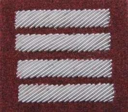 Stopień Wojska Polskiego haftowany bajorkiem do beretu bordowego (tłoczonego) - plutonowy