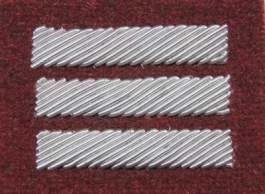 Stopień Wojska Polskiego haftowany bajorkiem do beretu bordowego (tłoczonego) - starszy kapral