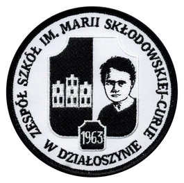 Emblemat szkolny Zespół Szkół im. Marii Skłodowskiej-Curie w Działoszynie